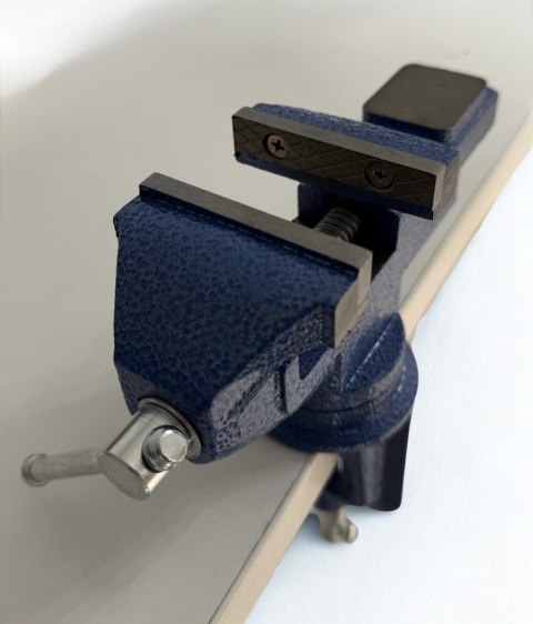 Imadło ślusarskie stołowe z kowadłem 60 mm